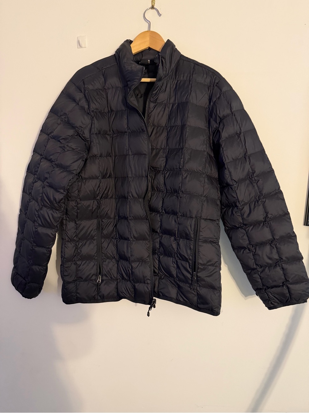 Eddie Bauer Men's Black Quilted Packable Puffer Jacket